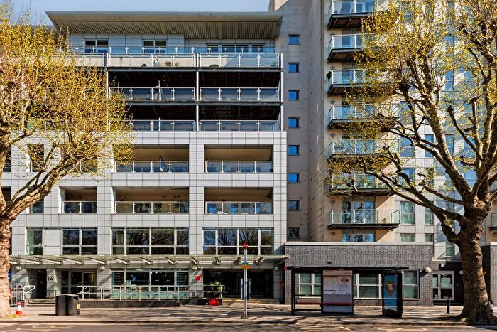 2 Bedroom Flat To Rent In Southgate Road, London, N1