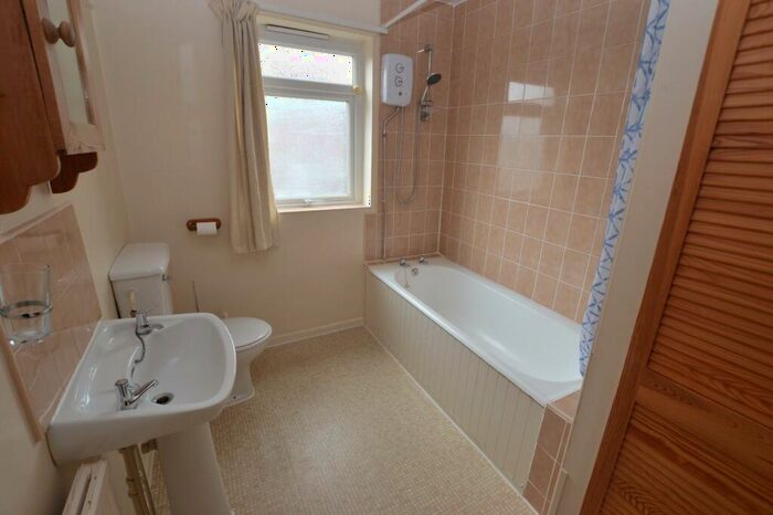 2 Bedroom Terraced House To Rent In Vaughan Road, Leicester, LE2