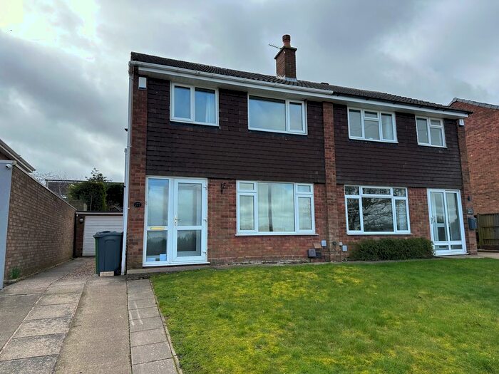 3 Bedroom Semi-Detached House To Rent In Foley Road West, Streetly, Sutton Coldfield, B74