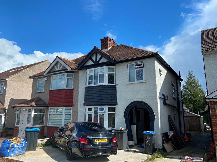 Studio To Rent In Church Lane, London, NW9