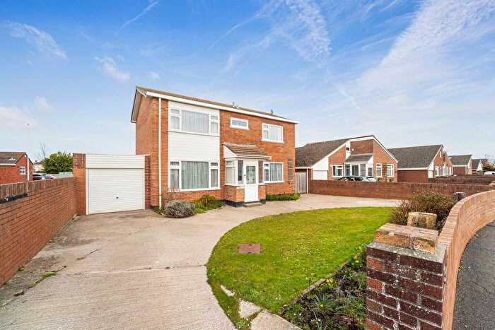 4 Bedroom Detached House For Sale In Rose Tree Paddock, Berrow, Burnham-On-Sea, TA8