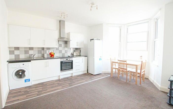 1 Bedroom Apartment To Rent In King Charles Road, Surbiton, KT5