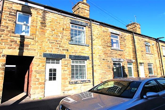 3 Bedroom Terraced House To Rent In Medlock Road, Sheffield, S13