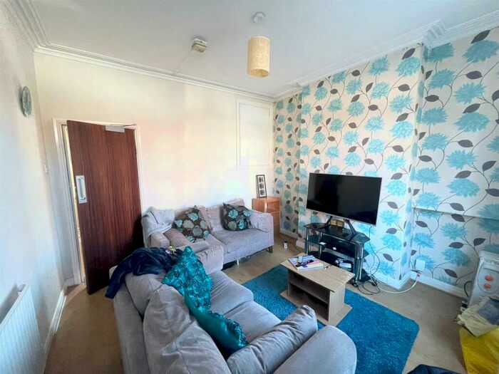 4 Bedroom Terraced House To Rent In ** £pppw Excluding Bills** Beeston Road, Dunkirk, - Uon, NG7