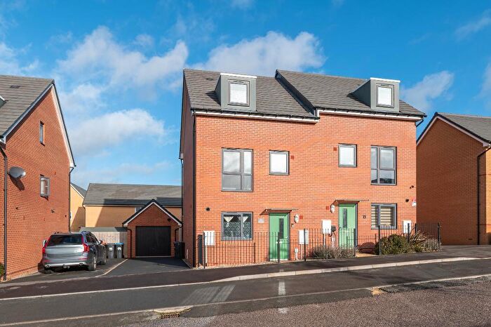 4 Bedroom Semi-Detached House For Sale In Wafandun Lane, Eagle Farm South, Milton Keynes, Buckinghamshire, MK17