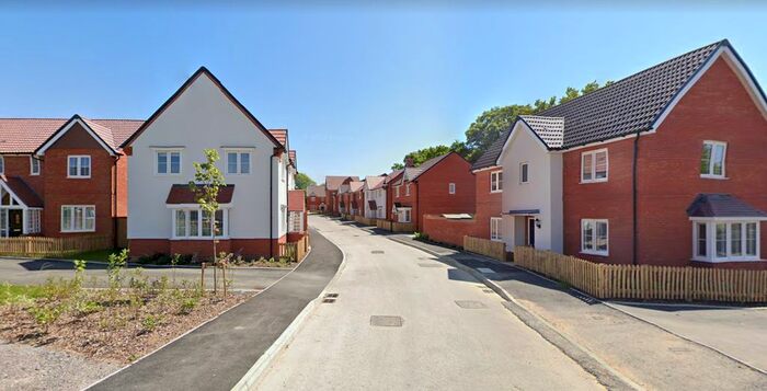 1 Bedroom Flat To Rent In Brendon Gardens, Fair Oak, Eastleigh, SO50