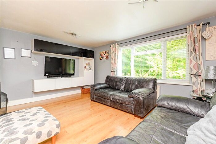 4 Bedroom Terraced House For Sale In Churchside, Vigo, Kent, DA13