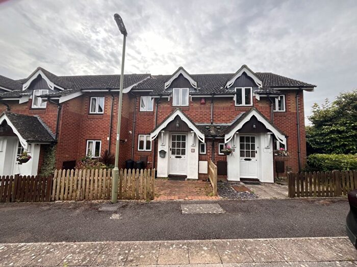 3 Bedroom Terraced House To Rent In Park Road, New Milton, Hampshire, BH25