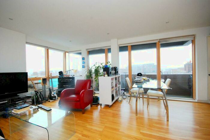 2 Bedroom Flat To Rent In Provost Street, Hackney, London, N1