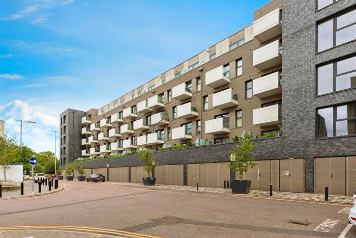 2 Bedroom Flat For Sale In Park Place, Stevenage, SG1
