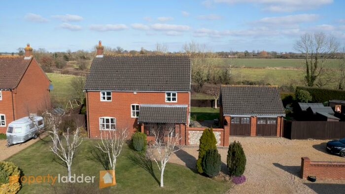 4 Bedroom Detached House For Sale In Market Street, Tunstead, NR12