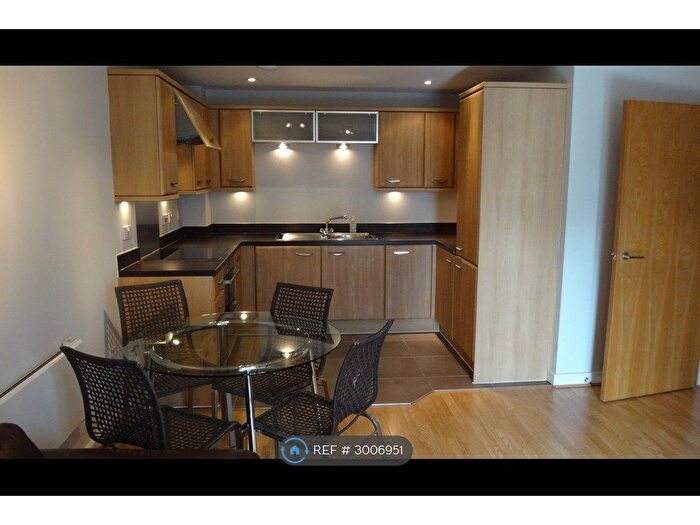1 Bedroom Flat To Rent In Lanadron Close, Isleworth, TW7
