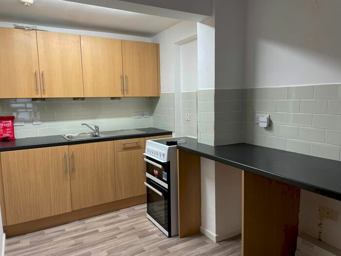 2 Bedroom Flat To Rent In High Street, Bangor, LL57