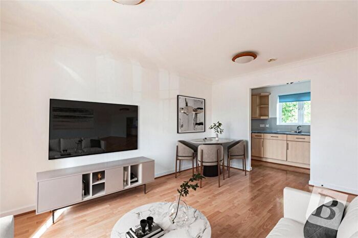 2 Bedroom Apartment For Sale In Seymour Place, North Street, Hornchurch, RM11