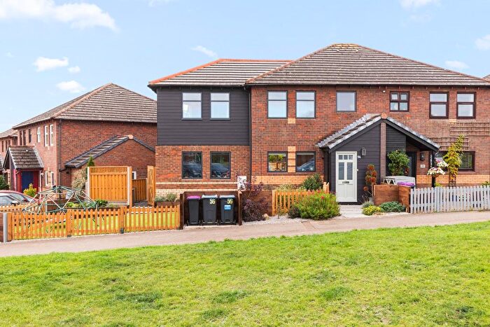 4 Bedroom Property For Sale In Gilpins Gallop, St Margarets, SG12