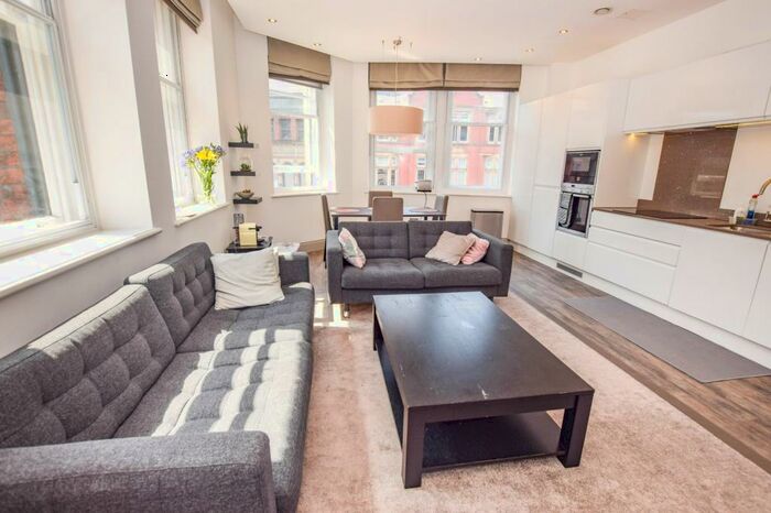 2 Bedroom Apartment To Rent In King Street, Manchester, M2