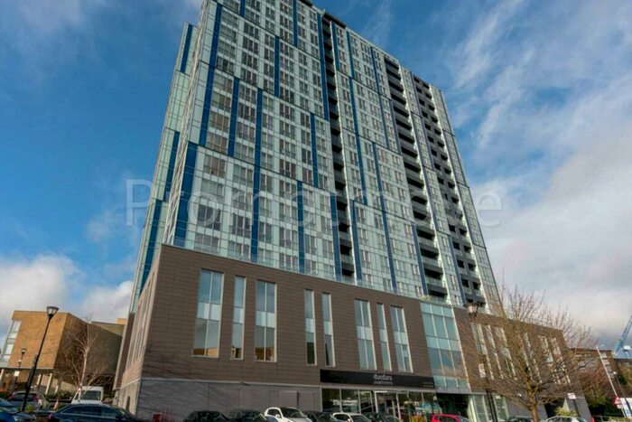 2 Bedroom Flat To Rent In K D Tower, Cotteralls Hemel Hempstead, HP1