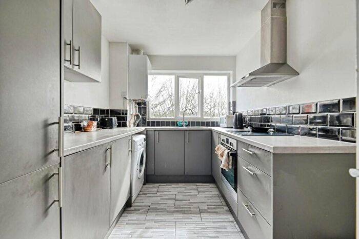 2 Bedroom Apartment For Sale In Saxon Mill Lane, Tamworth, B79