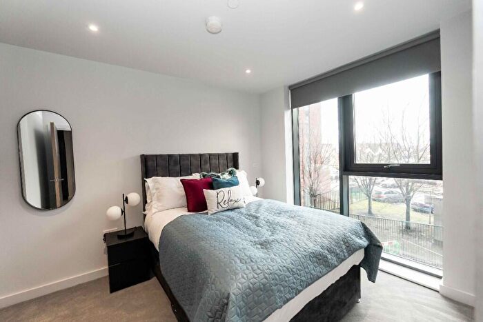 2 Bedroom Flat To Rent In Millers Place Heaps Mill, Liverpool, Merseyside, L1