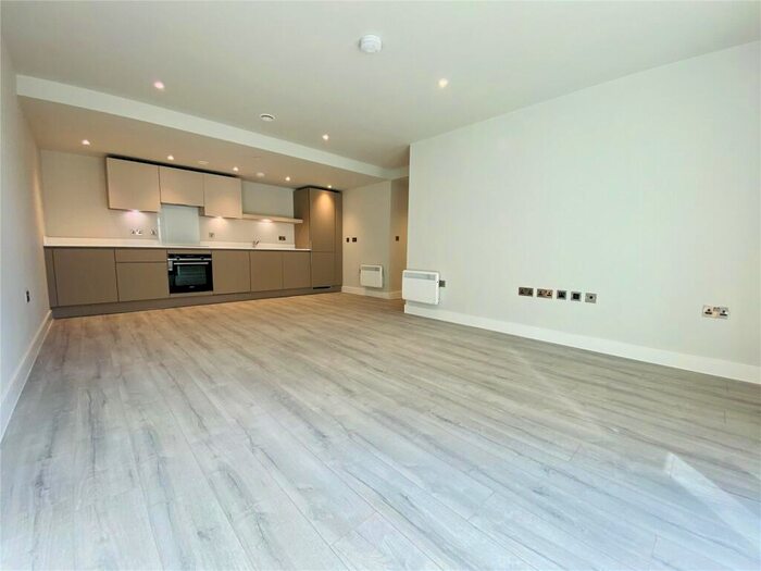 2 Bedroom Apartment To Rent In Broad Street, Birmingham, B15
