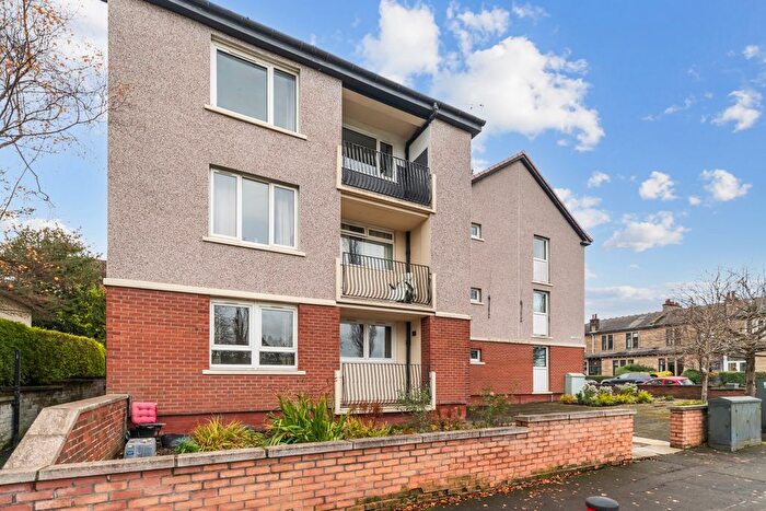 2 Bedroom Flat For Sale In Helensburgh Drive, Glasgow, G13