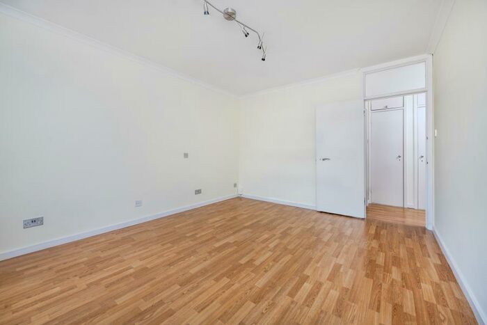 1 Bedroom Flat To Rent In Nottingham Terrace, NW1