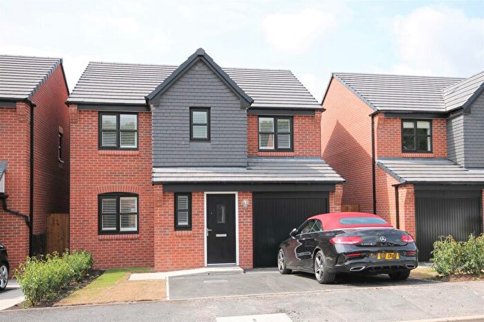 4 Bedroom Detached House To Rent In Ernest Avenue, Monton, M30