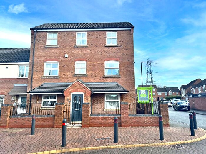 4 Bedroom Town House For Sale In Princethorpe Road, Willenhall, WV13