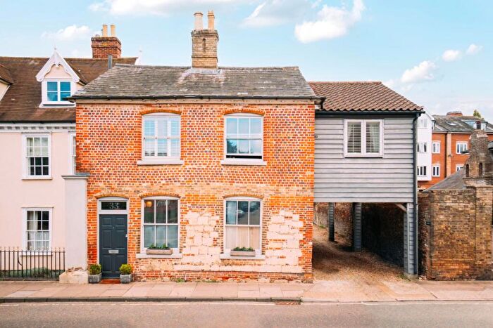 4 Bedroom Town House For Sale In Southgate Street, Bury St. Edmunds, IP33