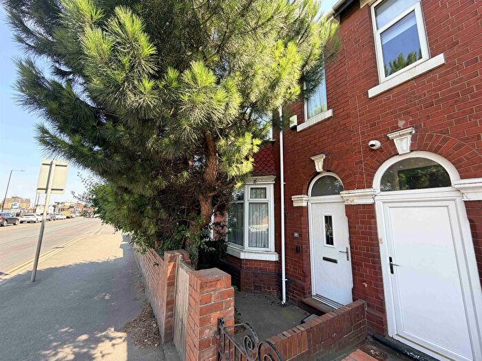 3 Bedroom Terraced House For Sale In Warmsworth Road, Balby, Doncaster, DN4