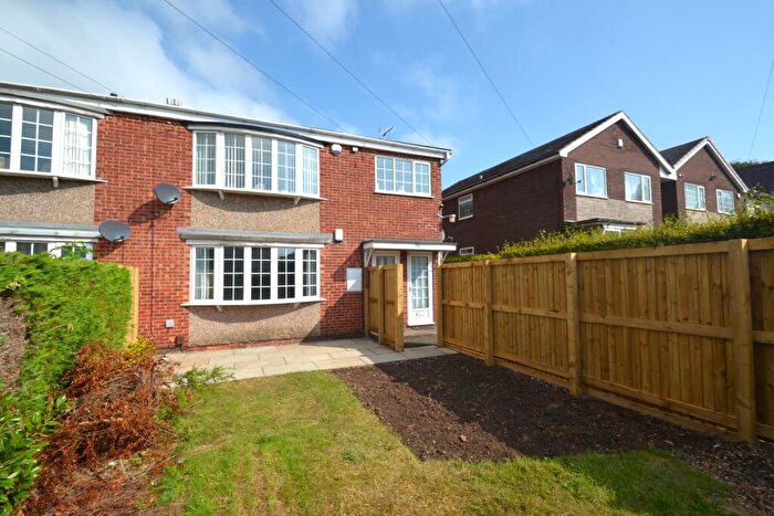 2 Bedroom Flat To Rent In Nursery Lane, Alwoodley, Leeds, LS17