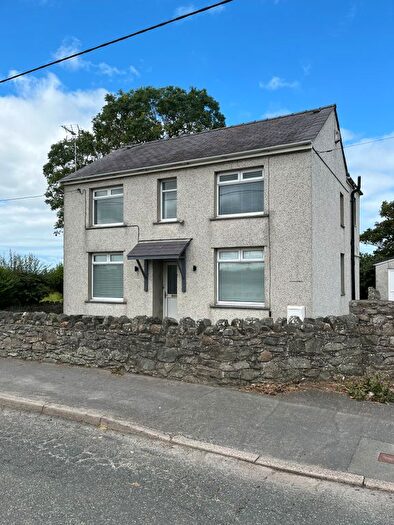 3 Bedroom Detached House To Rent In London Road, Bodedern, LL65