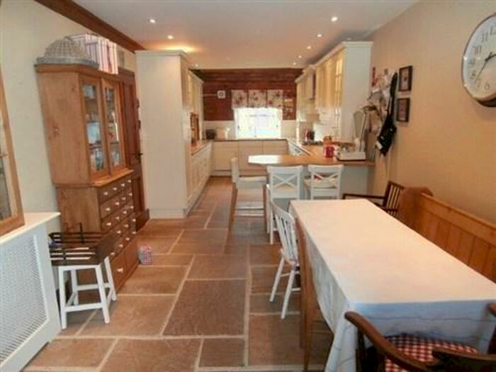 3 Bedroom Barn Conversion To Rent In Enholmes Lane, Patrington, HU12
