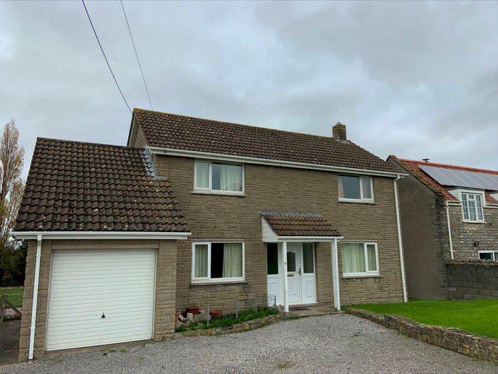 3 Bedroom Detached House To Rent In Street, Somerset, BA16