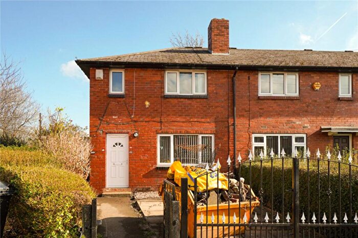 3 Bedroom End Of Terrace House To Rent In Scott Hall Place, Leeds, LS7
