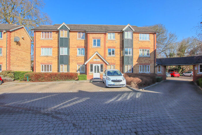 2 Bedroom Apartment To Rent In Riversmeet, Hertford, SG14