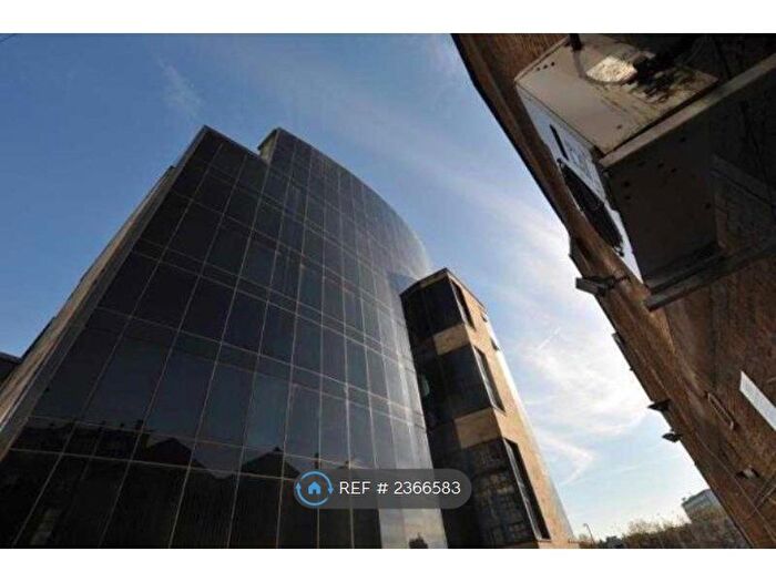 1 Bedroom Flat To Rent In The Gatehaus, Bradford, BD1