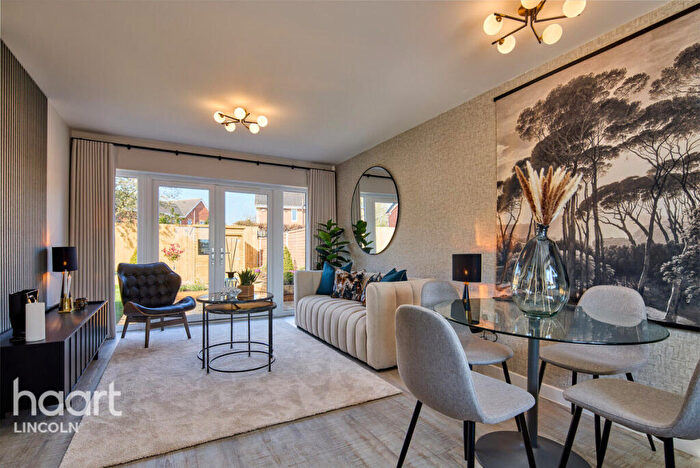 2 Bedroom Detached Bungalow For Sale In William Way, Grimsby, DN33