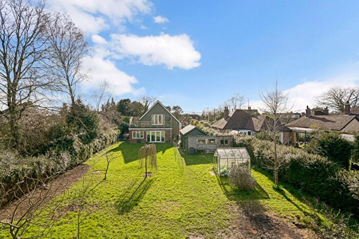 4 Bedroom Detached House For Sale In Bower Road, Mersham, TN25