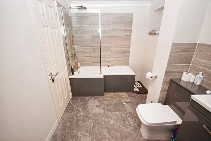 3 Bedroom Detached House For Sale In Jubilee Close, Cam, Dursley, Gloucestershire, GL11