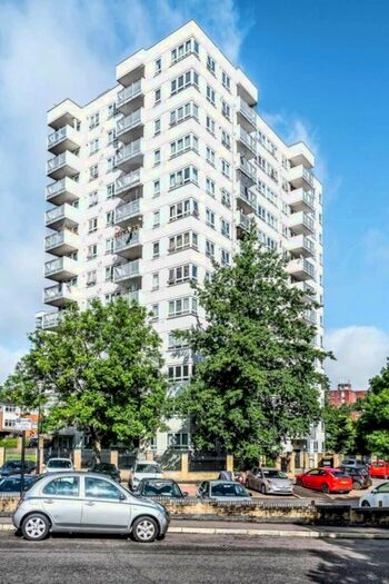 1 Bedroom Flat To Rent In Harlech Tower, Acton, London, W3