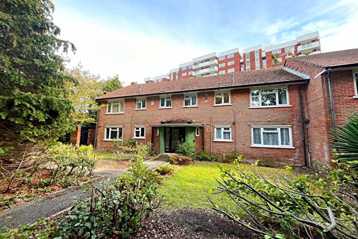 1 Bedroom Flat To Rent In East Cliff, BH1