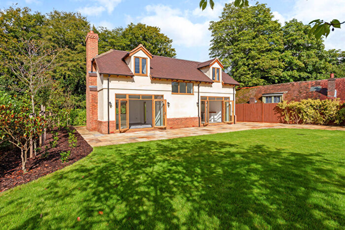 2 Bedroom Detached House For Sale In Hook Lane, Shere, GU5