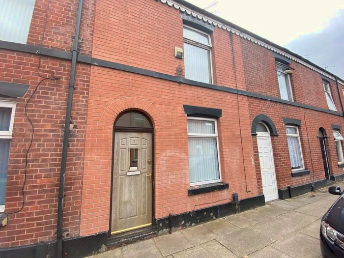 2 Bedroom Terraced House To Rent In William Street, Radcliffe, M26