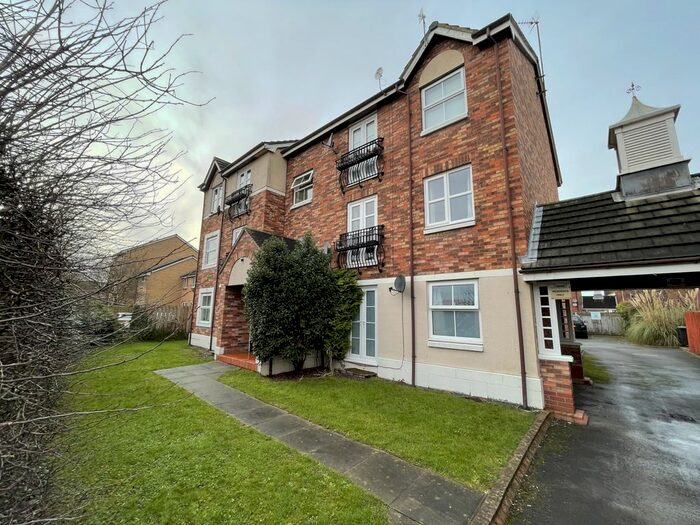 2 Bedroom Flat To Rent In Mallyan Close, Hull HU8