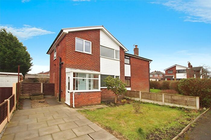 3 Bedroom Semi-Detached House To Rent In Chatsworth Road, Radcliffe, Manchester, Greater Manchester, M26