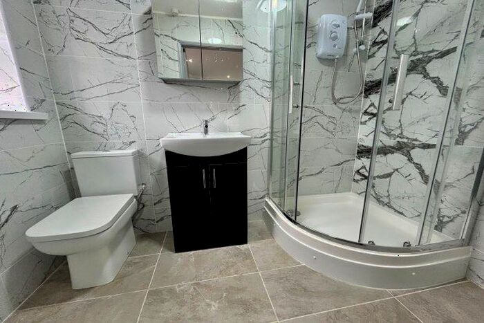 2 Bedroom Maisonette To Rent In Worlds End Lane, Birmingham, B32