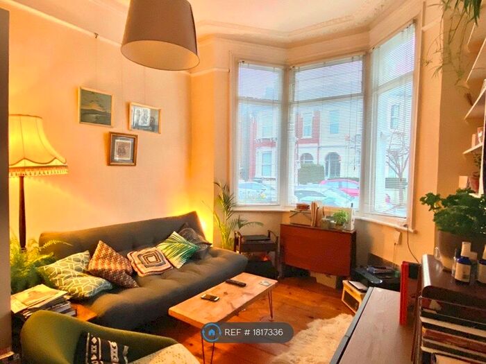 2 Bedroom Flat To Rent In Cavendish Road, London, N4