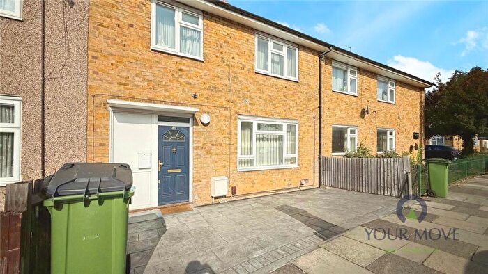 3 Bedroom Terraced House To Rent In Eynsham Drive, London, SE2