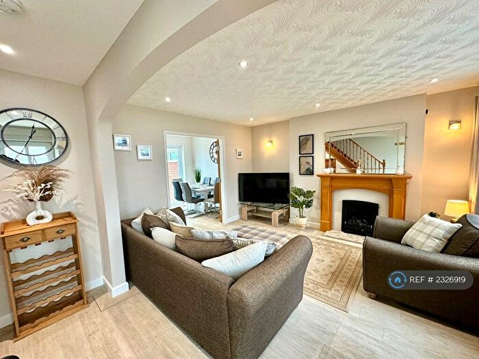 3 Bedroom Semi-Detached House To Rent In Barrow In Furness, Barrow In Furness, LA13